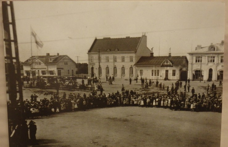 OLYMPUS DIGITAL CAMERA